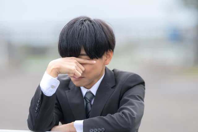 不安な男性